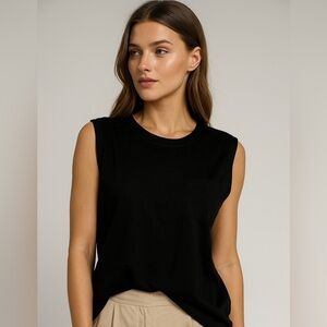 ✨ Zuda Black Tank Top – Size XL ✨